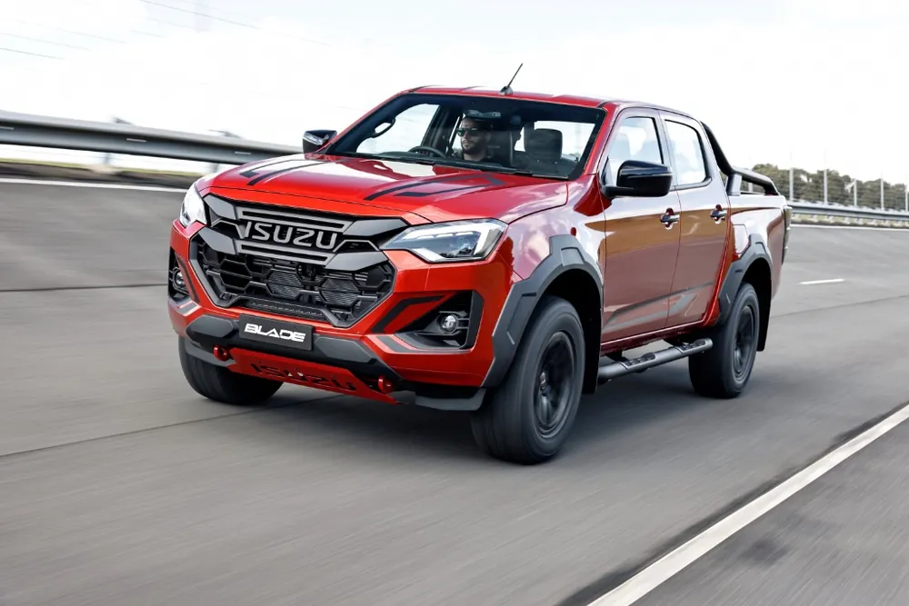 Ballina car finance — ute on highway